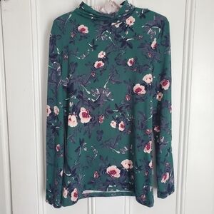 NWT Vera Moda Green Floral Turtleneck